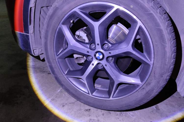 Used BMW X1 2019 sDrive18Li Premium Edition Right Front Wheel Hub