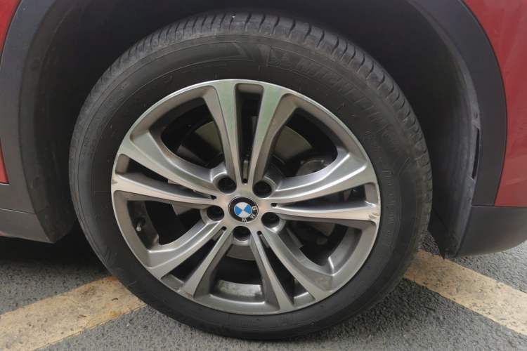 Used BMW X1 2019 xDrive20Li Luxury Model Right Front Wheel Hub