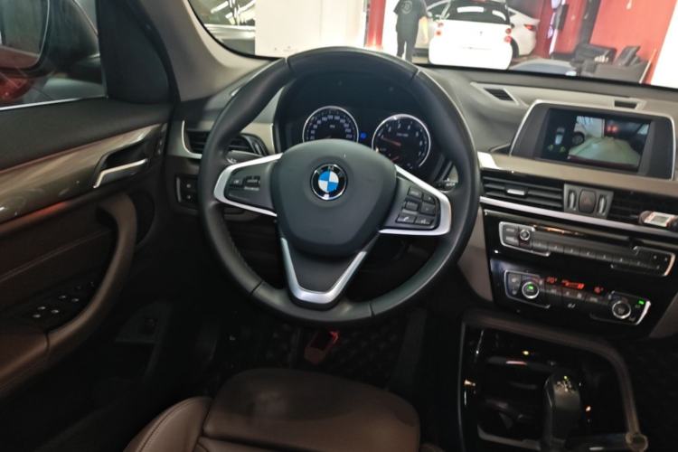 Used BMW X1 2019 sDrive18Li Premium Edition Steering Wheel