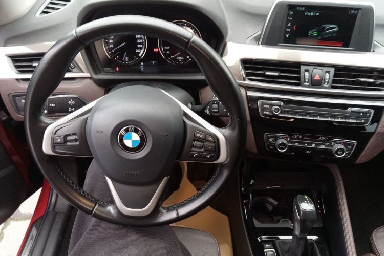Used BMW X1 2019 sDrive18Li Premium Edition Steering Wheel
