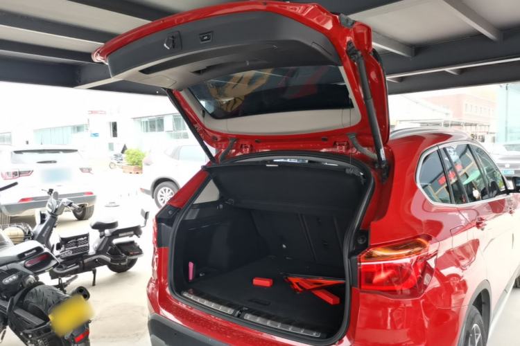 Used BMW X1 2019 sDrive18Li Premium Edition Trunk