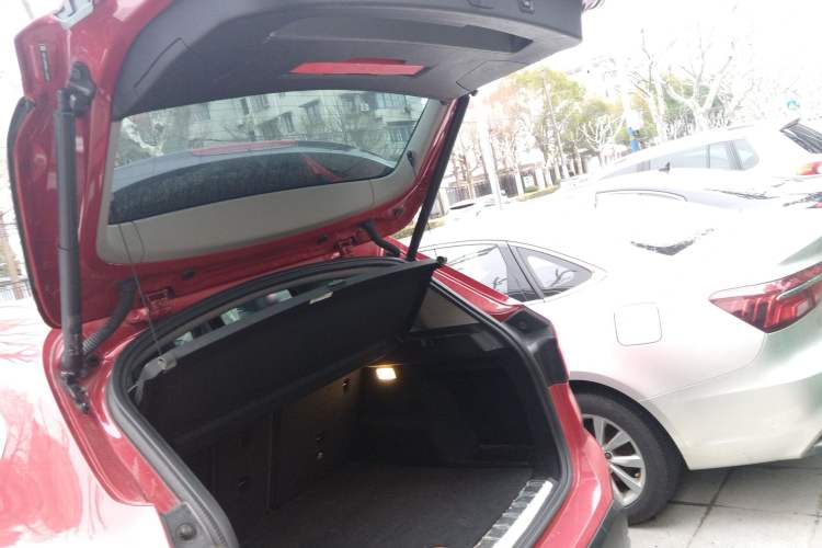 Used BMW X1 2019 sDrive18Li Premium Edition Trunk