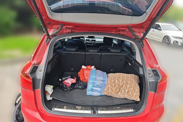 Used BMW X1 2019 sDrive20Li Leading Model Trunk