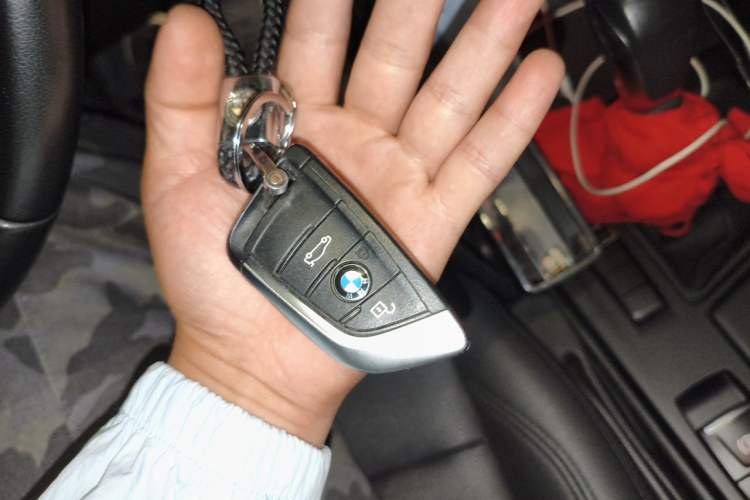 Used BMW X1 2019 sDrive20Li Leading Model Vehicle Key