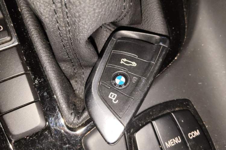 Used BMW X1 2019 sDrive18Li Premium Edition Vehicle Key