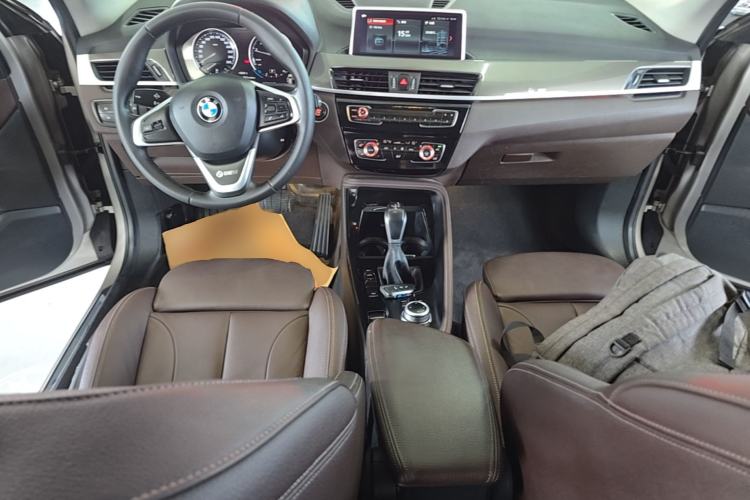 Used BMW X1 2019 xDrive20Li Luxury Model Center Console