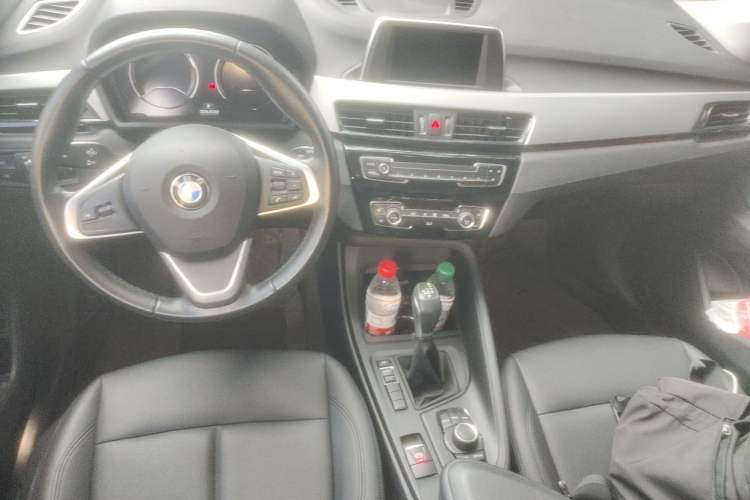 Used BMW X1 2019 sDrive20Li Leading Model Center Console