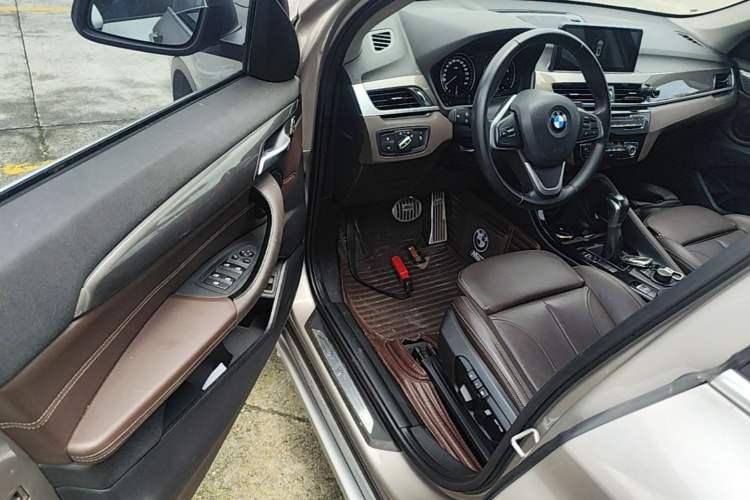 Used BMW X1 2019 sDrive18Li Premium Edition Driver Seat