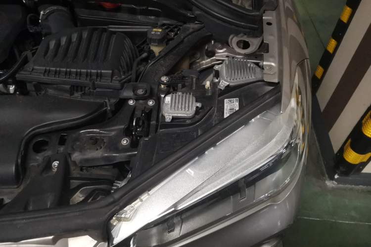 Used BMW X1 2019 sDrive20Li Leading Model Engine Bay Left
