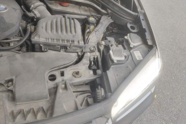 Used BMW X1 2019 sDrive20Li Leading Model Engine Bay Left