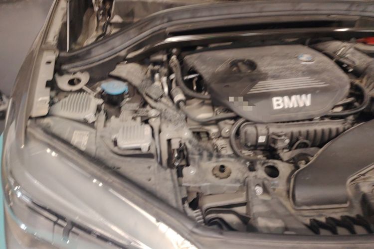 Used BMW X1 2019 sDrive18Li Premium Edition Engine Bay Right
