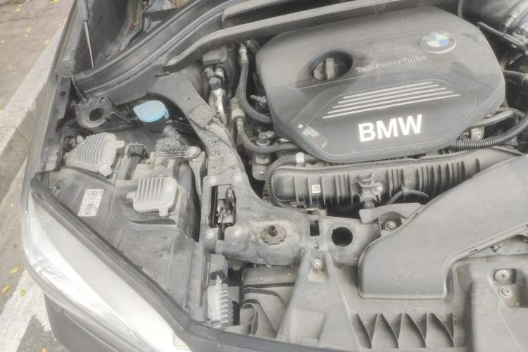 Used BMW X1 2019 sDrive20Li Leading Model Engine Bay Right