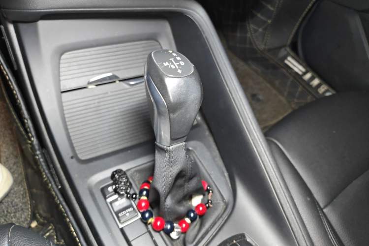 Used BMW X1 2019 sDrive20Li Leading Model Gear Lever