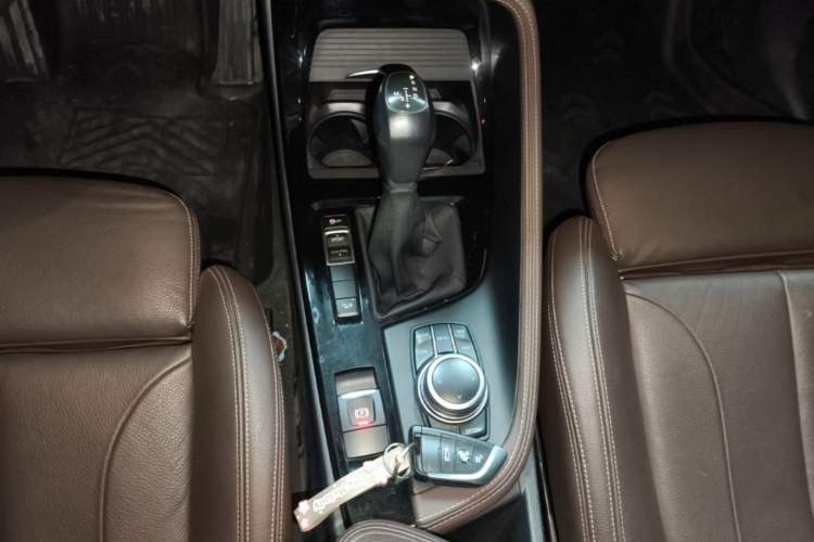 Used BMW X1 2019 xDrive20Li Luxury Model Gear Lever