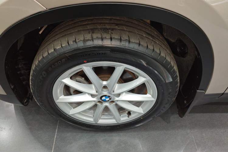 Used BMW X1 2019 sDrive18Li Fashion Model Left Front Wheel Hub