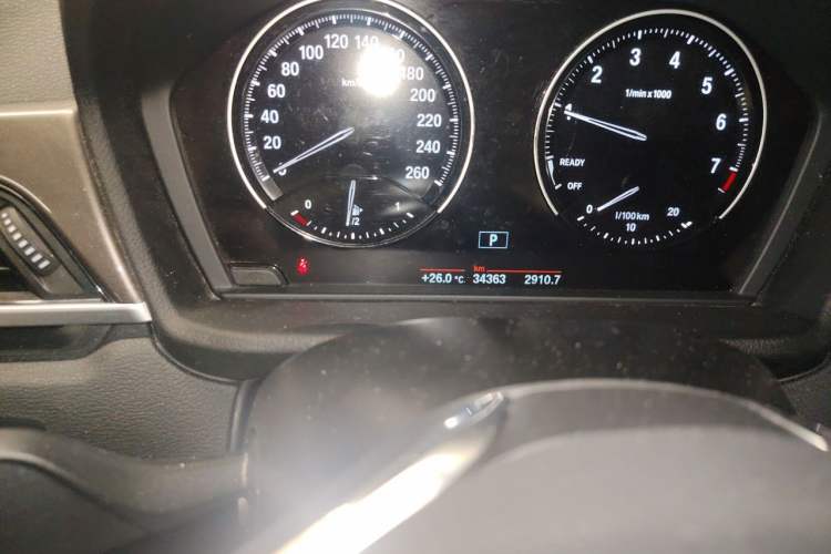 Used BMW X1 2019 sDrive18Li Premium Edition Odometer Close Up