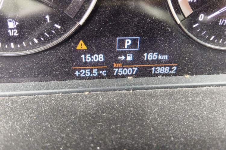 Used BMW X1 2019 sDrive18Li Fashion Model Odometer Close Up