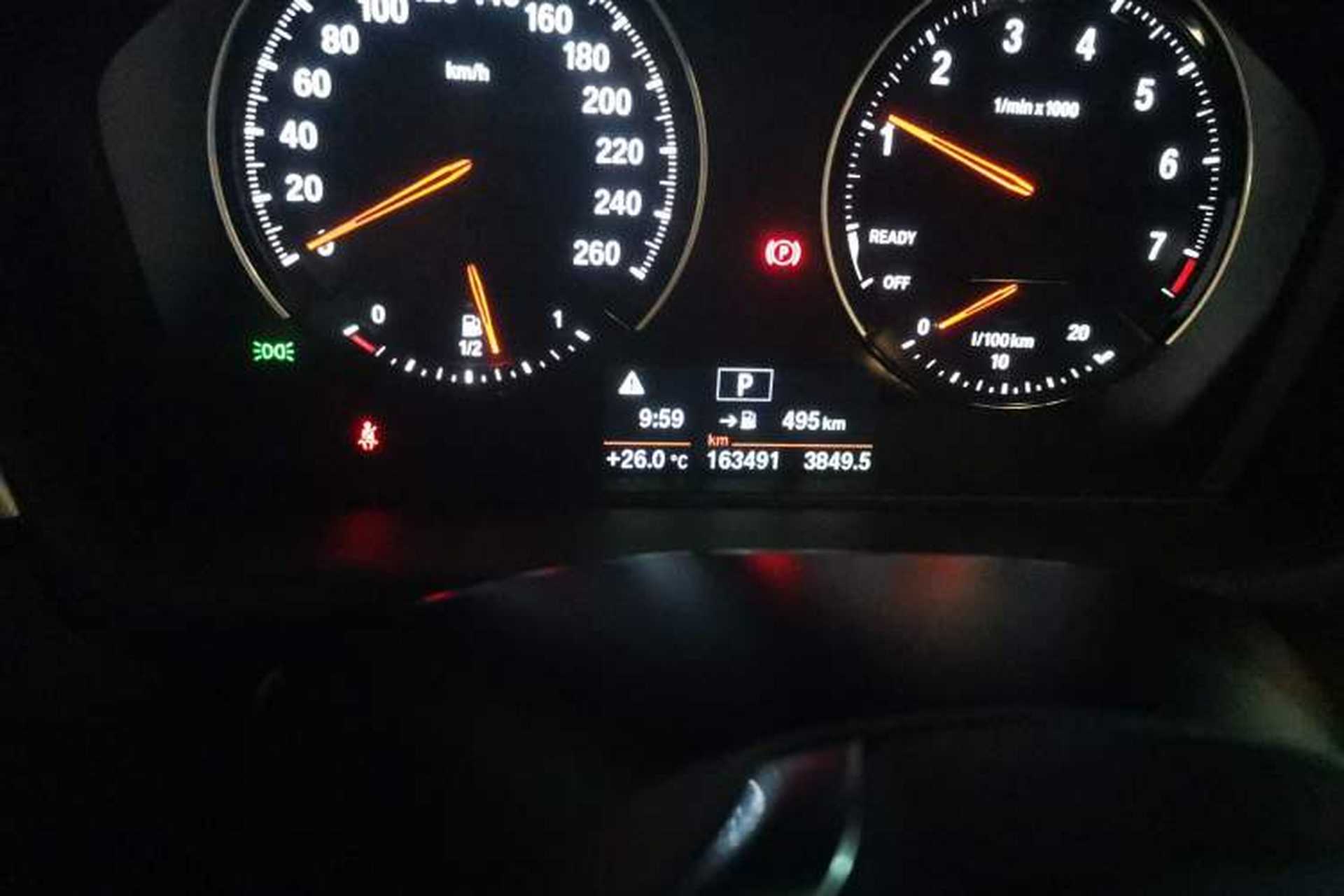 Used BMW X1 2019 sDrive20Li Leading Model Odometer Close Up