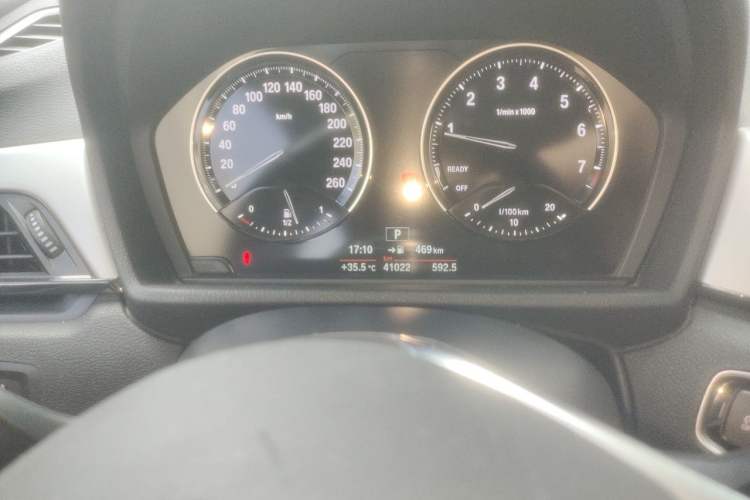 Used BMW X1 2019 sDrive20Li Leading Model Odometer Close Up