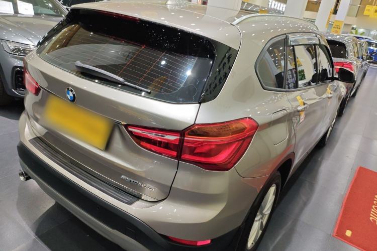 Used BMW X1 2019 sDrive18Li Fashion Model Rear Right 45 Deg