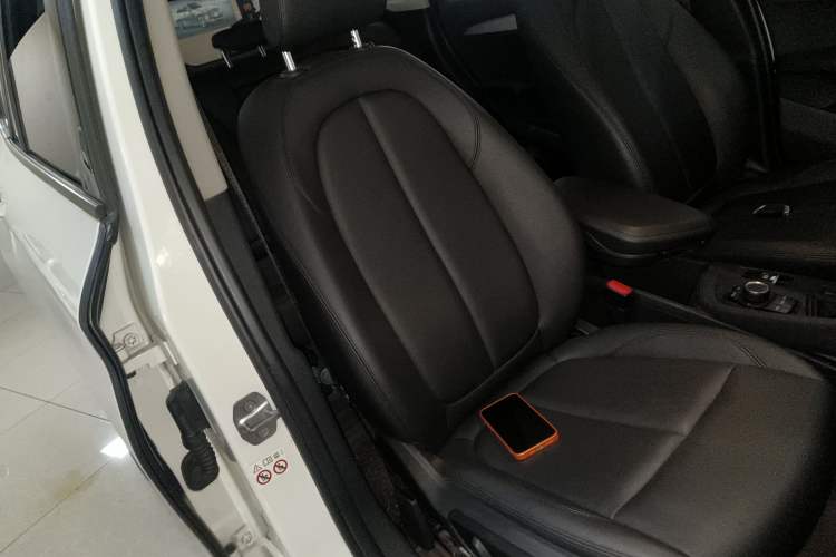 Used BMW X1 2019 sDrive18Li Fashion Model Right Front Seat