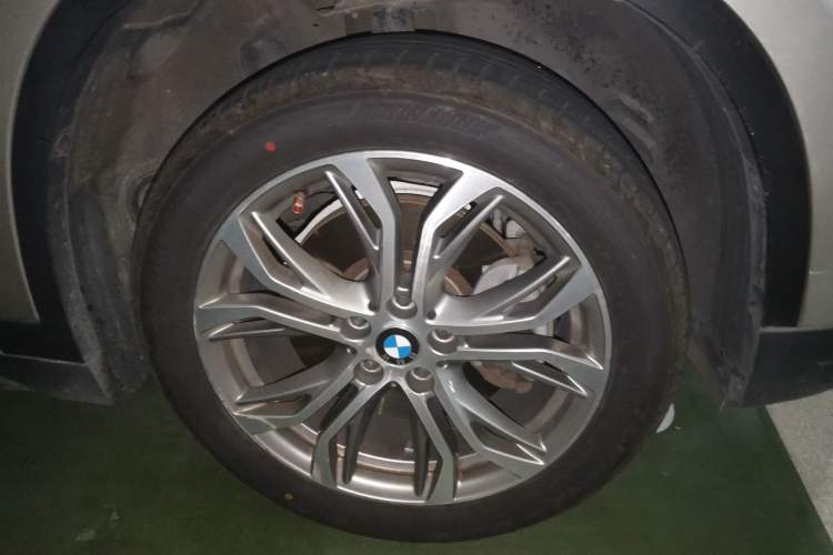 Used BMW X1 2019 sDrive20Li Leading Model Right Front Wheel Hub