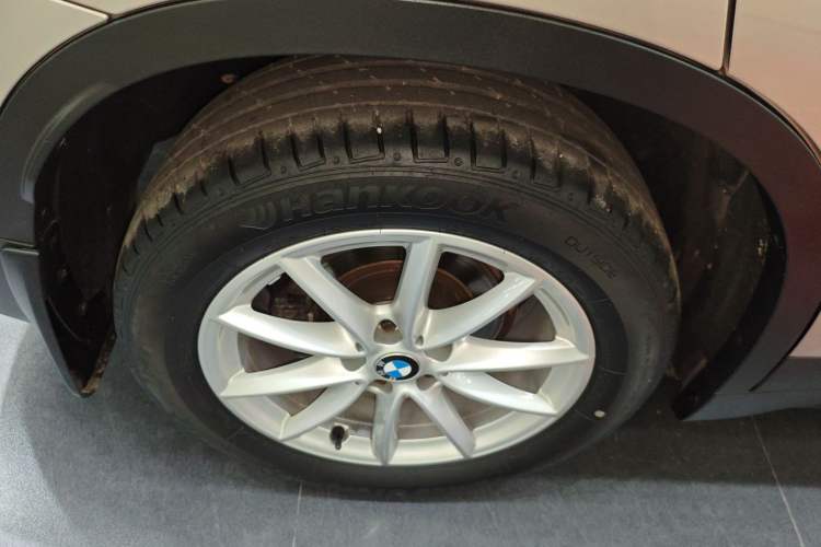 Used BMW X1 2019 sDrive18Li Fashion Model Right Rear Wheel Hub