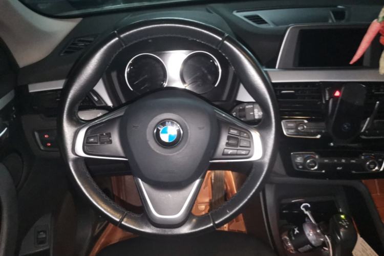 Used BMW X1 2019 sDrive20Li Leading Model Steering Wheel