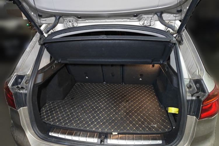 Used BMW X1 2019 sDrive20Li Leading Model Trunk