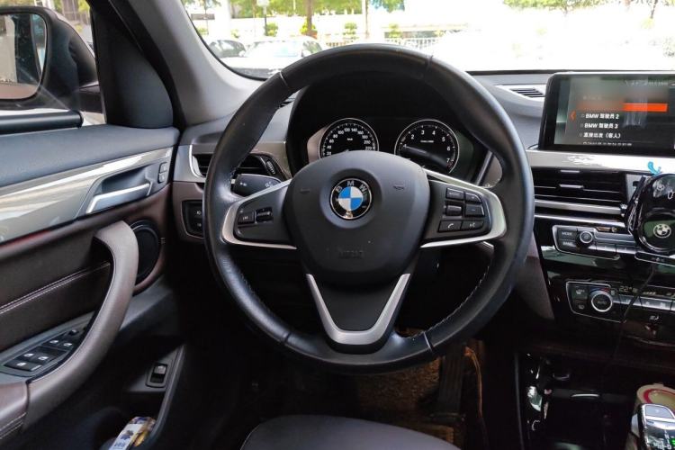 Used BMW X1 2019 sDrive18Li Premium Edition Steering Wheel