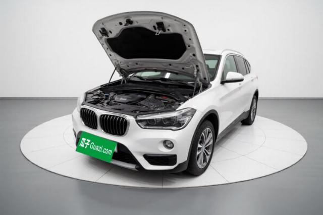 Ojetý BMW X1 2019 sDrive20Li Leading Model