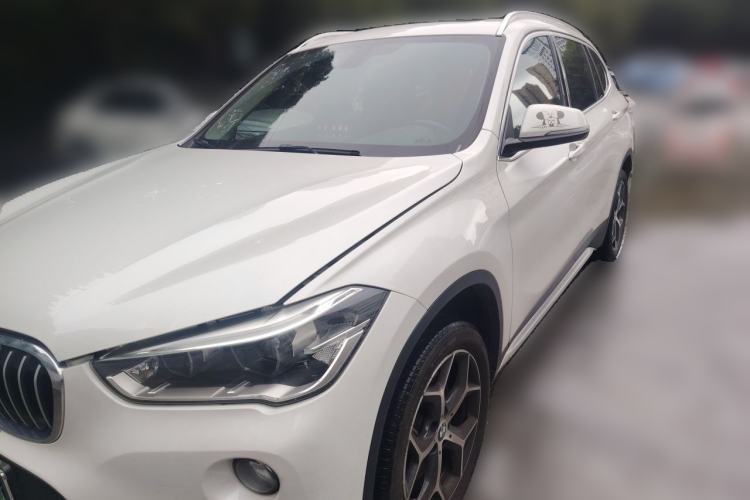 Used BMW X1 2019 xDrive20Li Luxury Model Guazi used car, China used car export, Used car for sale, Used BMW cars, Cheapest cars for sale