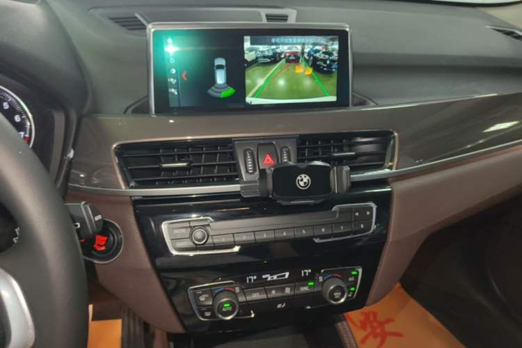 Used BMW X1 2019 xDrive20Li Luxury Model Audio And AC Panel