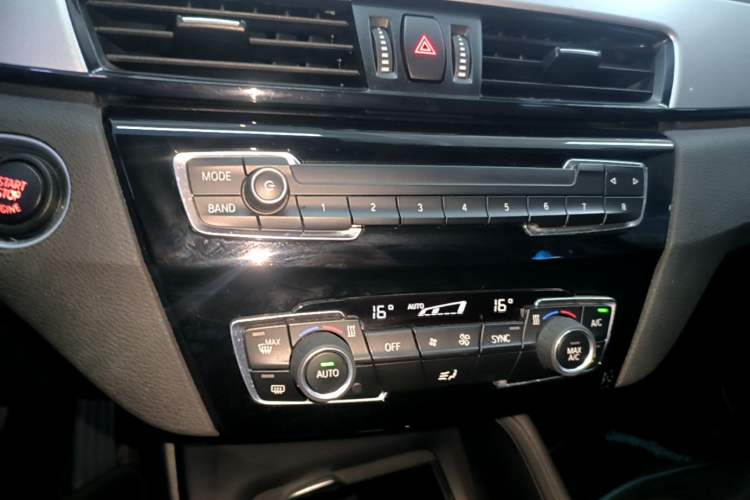 Used BMW X1 2019 sDrive20Li Leading Model Audio And AC Panel