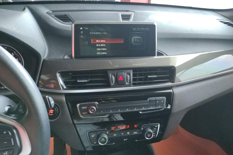 Used BMW X1 2019 xDrive20Li Luxury Model Audio And AC Panel