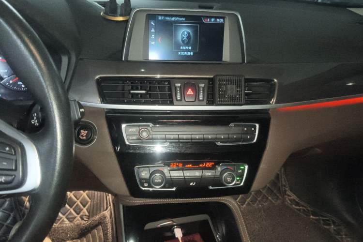 Used BMW X1 2019 sDrive18Li Premium Edition Audio And AC Panel