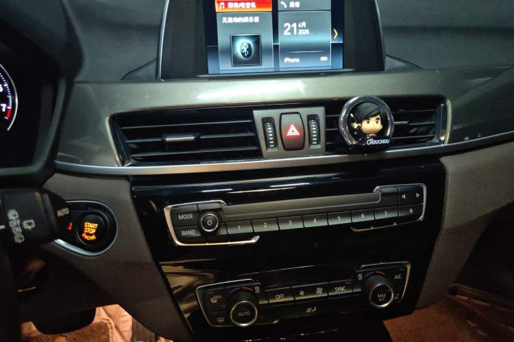 Used BMW X1 2019 sDrive18Li Premium Edition Audio And AC Panel