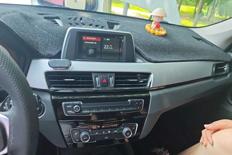 Used BMW X1 2019 sDrive20Li Leading Model Audio And AC Panel