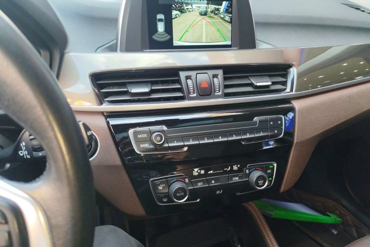 Used BMW X1 2019 sDrive18Li Premium Edition Audio And AC Panel