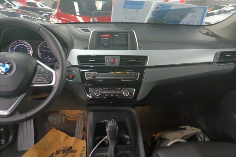 Used BMW X1 2019 sDrive20Li Leading Model Audio And AC Panel