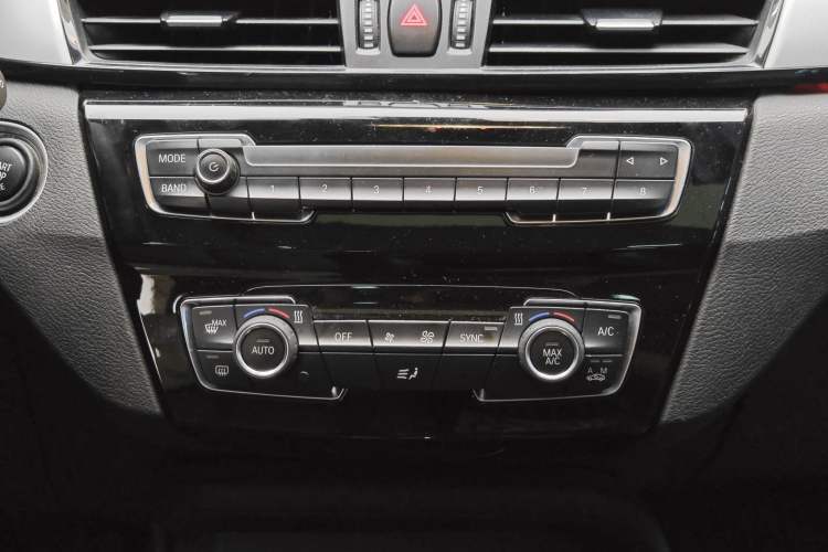 Used BMW X1 2019 sDrive18Li Fashion Model Audio And AC Panel