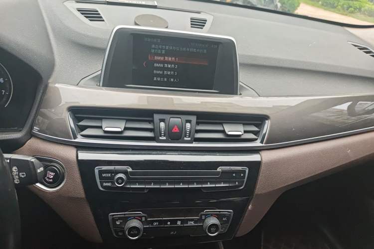 Used BMW X1 2019 sDrive18Li Premium Edition Audio And AC Panel