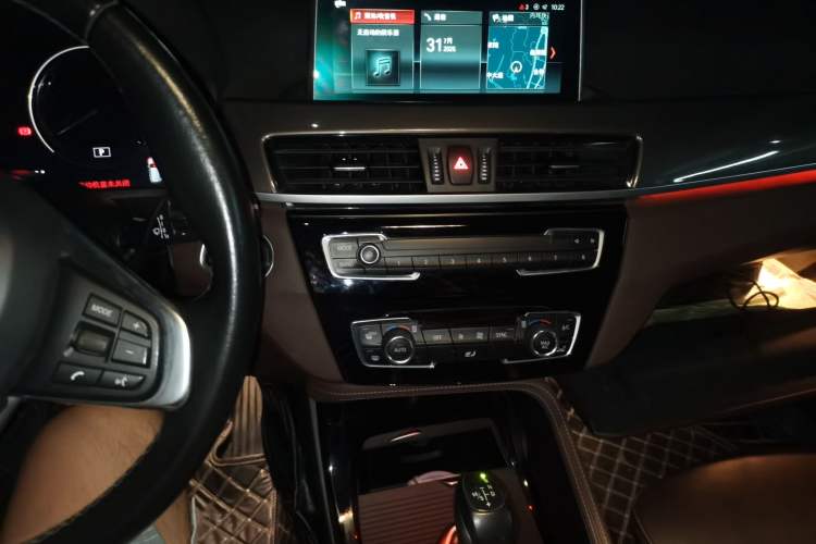 Used BMW X1 2019 xDrive20Li Luxury Model Audio And AC Panel