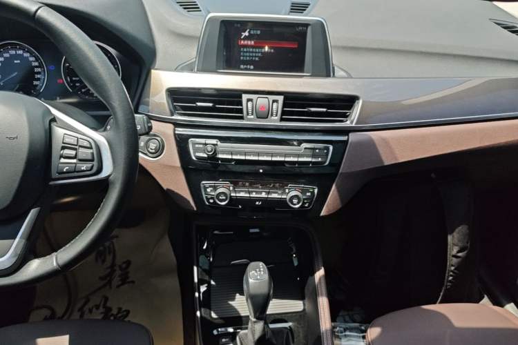 Used BMW X1 2019 sDrive18Li Premium Edition Audio And AC Panel