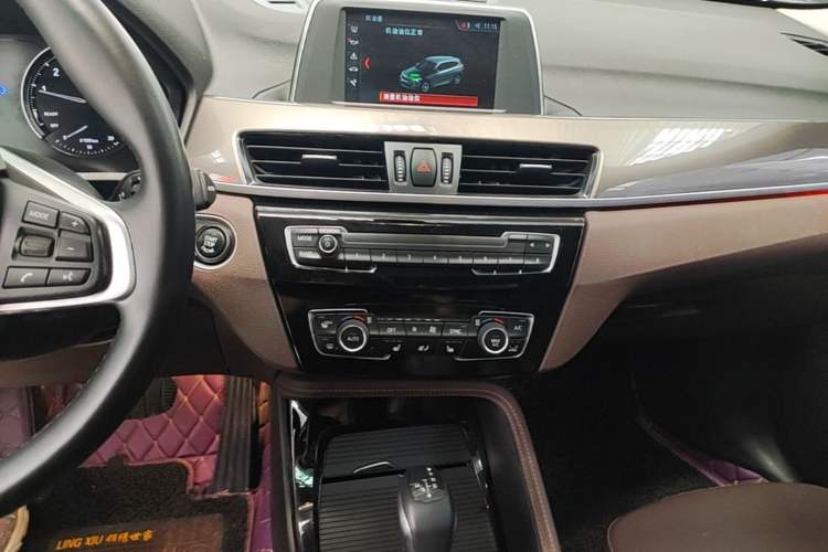 Used BMW X1 2019 sDrive18Li Premium Edition Audio And AC Panel