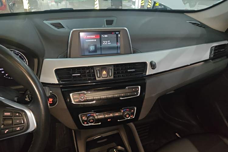 Used BMW X1 2019 sDrive20Li Leading Model Audio And AC Panel