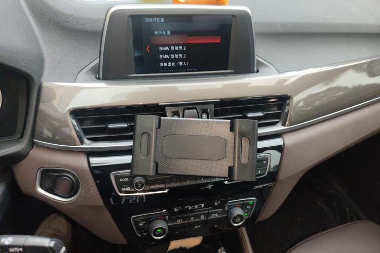 Used BMW X1 2019 sDrive18Li Premium Edition Audio And AC Panel