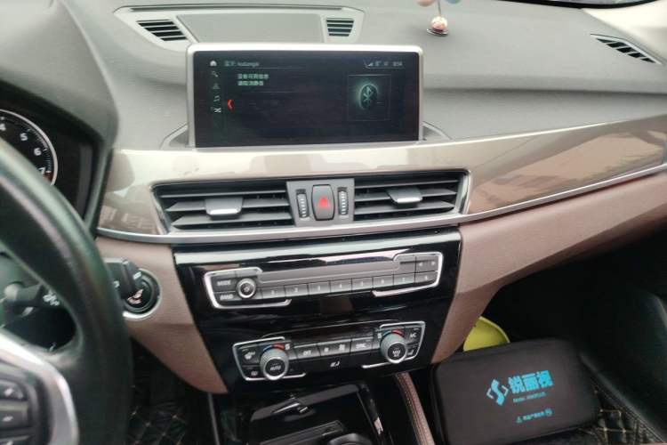 Used BMW X1 2019 xDrive20Li Luxury Model Audio And AC Panel