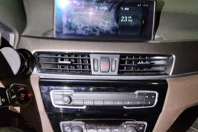 Used BMW X1 2019 xDrive20Li Luxury Model Audio And AC Panel
