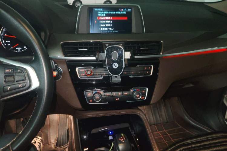 Used BMW X1 2019 sDrive18Li Premium Edition Audio And AC Panel